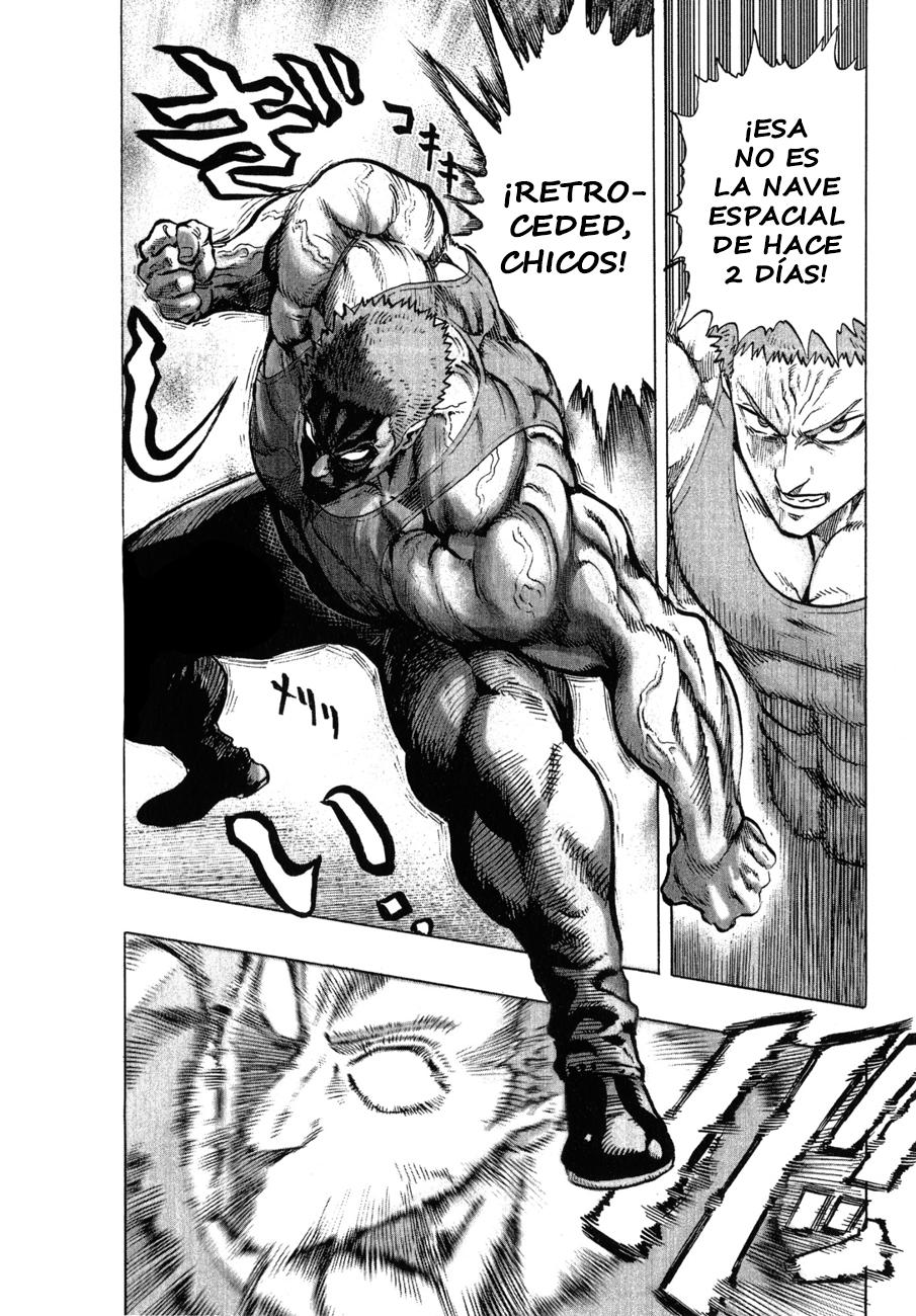 Read One Punch Man ES Manga Online